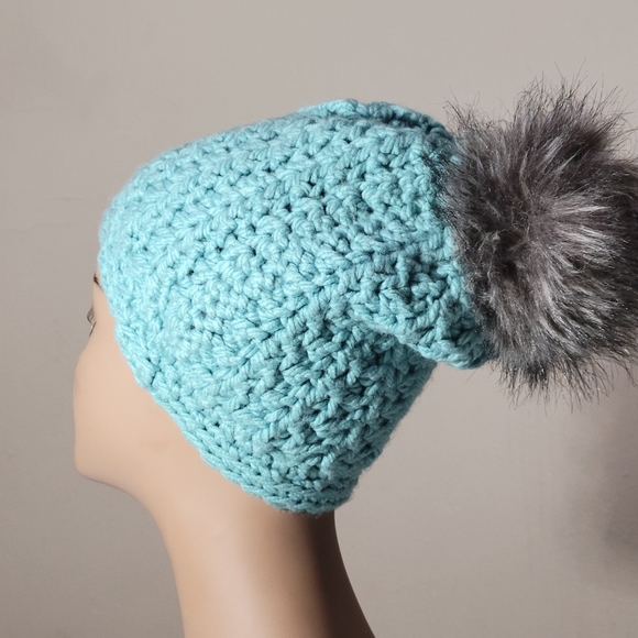 Thick Seafoam Wool Hat /Pom Pom - Picture 2 of 4